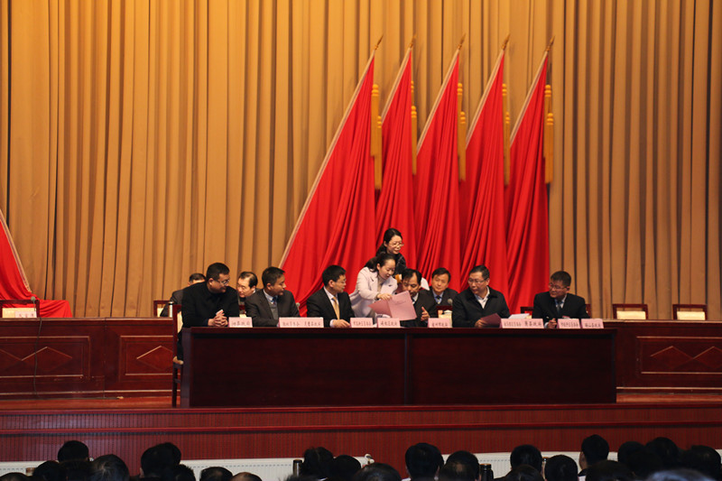 签订责任张.jpg 签订责任张.jpg